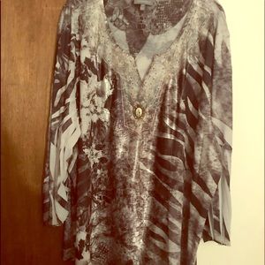 4x never worn perfect condition blouse